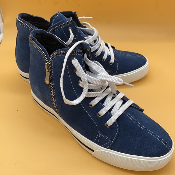 TOTO - H08103- 2.4 Inches Taller (Nubuck Navy Blue - Picture 6 of 9